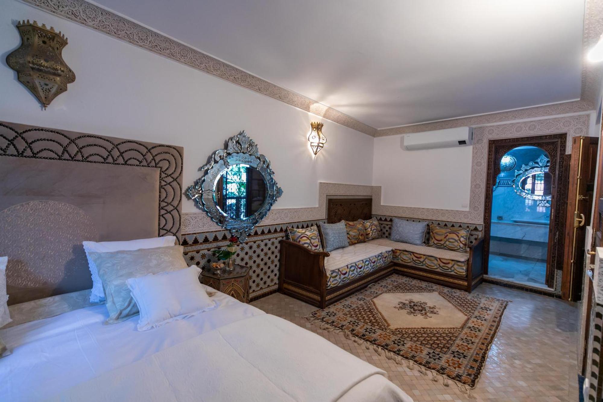 Semlalia رياد *